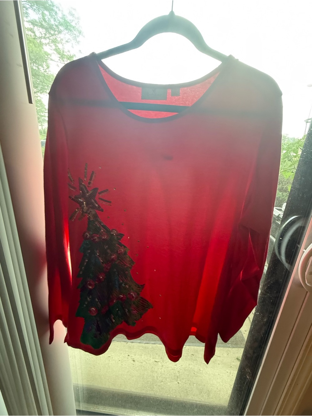 Quacker Factory Red Crewneck Long Sleeve Top Sequined Christmas Tree